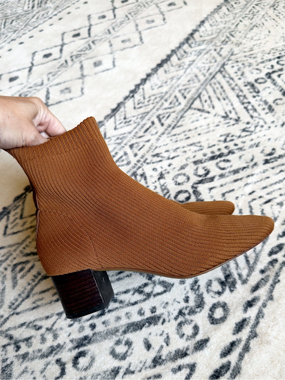 Everlane knit ribbed ankle boots ‘the glove’ block heel stretch 8